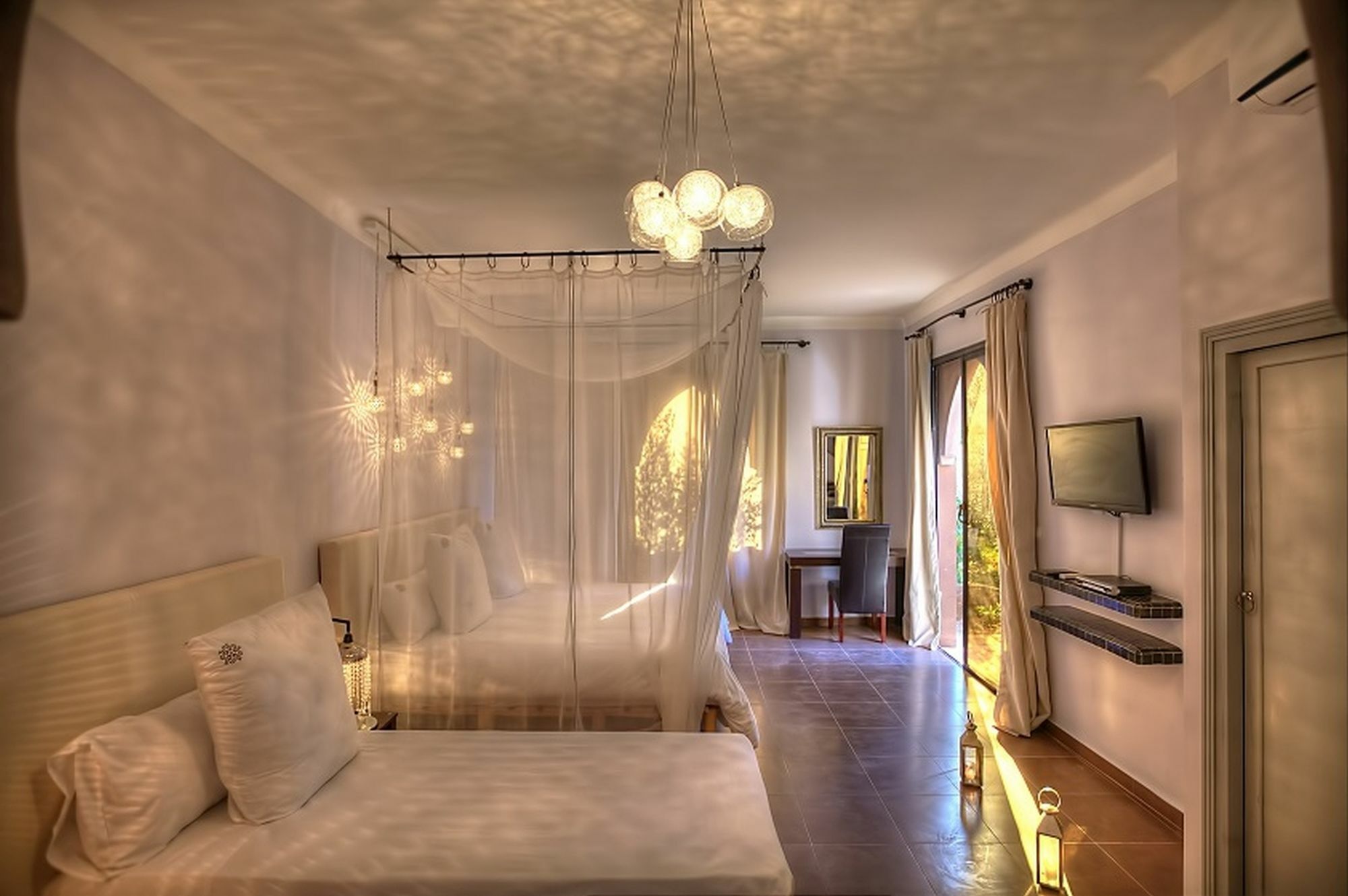 La Kasbah Igoudar Suites & Spa ララ・タクルクスト エクステリア 写真